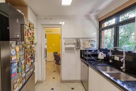 Apartamento à venda com 368m², 4 quartos e 4 vagasCozinha