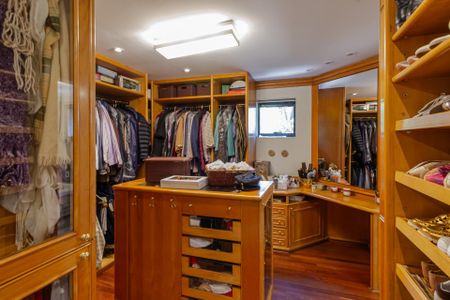 Apartamento à venda com 368m², 4 quartos e 4 vagasCloset da suíte 3