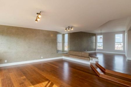 Apartamento à venda com 212m², 4 quartos e 3 vagas