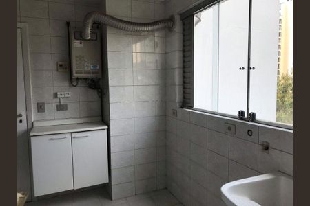 Apartamento para alugar com 246m², 2 quartos e 4 vagas