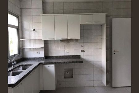 Apartamento para alugar com 246m², 2 quartos e 4 vagas