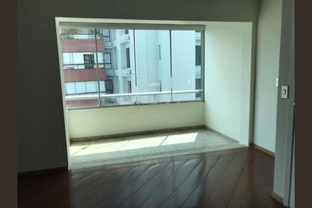 Apartamento para alugar com 246m², 2 quartos e 4 vagas