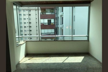 Apartamento para alugar com 246m², 2 quartos e 4 vagas