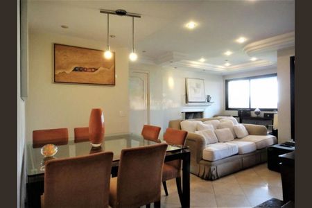 Apartamento à venda com 152m², 4 quartos e 3 vagas