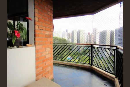 Apartamento à venda com 152m², 4 quartos e 3 vagas