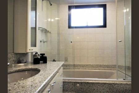 Apartamento à venda com 152m², 4 quartos e 3 vagas