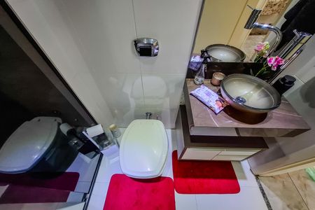 Apartamento à venda com 69m², 2 quartos e 2 vagas Apartamento à venda com 69m², 2 quartos e 2 vagasBanheiro