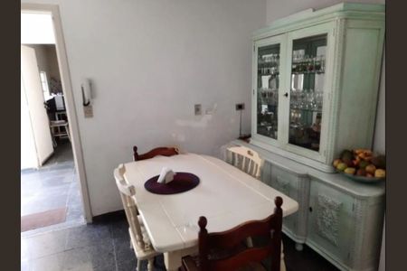 Casa à venda com 350m², 4 quartos e 4 vagas
