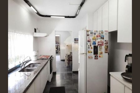Casa à venda com 350m², 4 quartos e 4 vagas