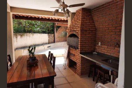 Casa à venda com 350m², 4 quartos e 4 vagas