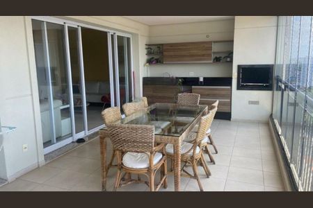 Apartamento para alugar com 159m², 3 quartos e 3 vagas
