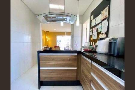 Apartamento para alugar com 159m², 3 quartos e 3 vagas