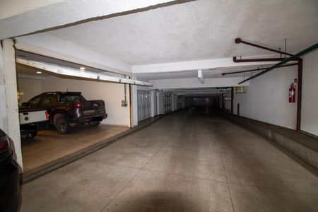 Casa à venda com 509m², 5 quartos e 5 vagas Casa à venda com 509m², 5 quartos e 5 vagasGaragem