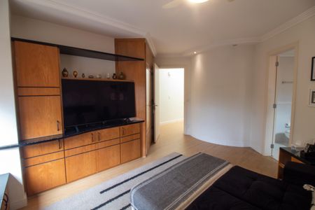 Casa à venda com 509m², 5 quartos e 5 vagas Casa à venda com 509m², 5 quartos e 5 vagasSuíte 4