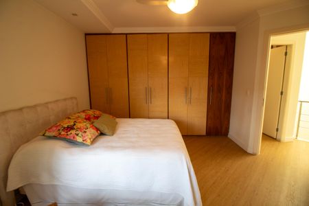 Casa à venda com 509m², 5 quartos e 5 vagas Casa à venda com 509m², 5 quartos e 5 vagasSuíte 2