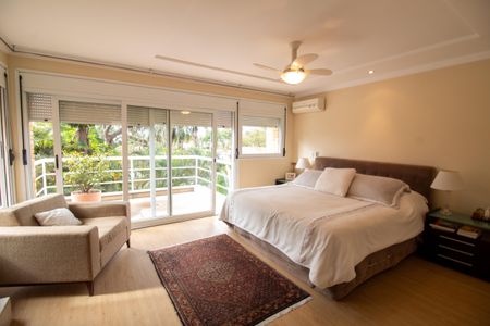 Casa à venda com 509m², 5 quartos e 5 vagas Casa à venda com 509m², 5 quartos e 5 vagasSuíte 5