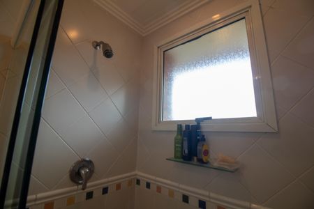 Casa à venda com 509m², 5 quartos e 5 vagas Casa à venda com 509m², 5 quartos e 5 vagasBanheiro da Suíte 2