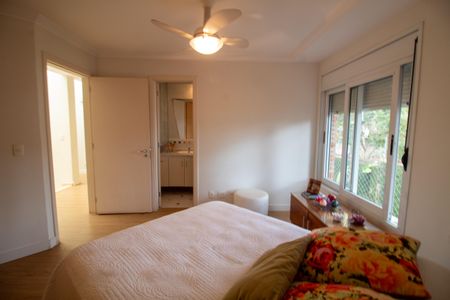 Casa à venda com 509m², 5 quartos e 5 vagas Casa à venda com 509m², 5 quartos e 5 vagasSuíte 2