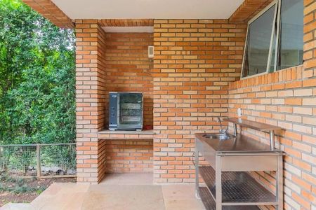 Casa à venda com 509m², 5 quartos e 5 vagas Casa à venda com 509m², 5 quartos e 5 vagasÁrea comum - Churrasqueira