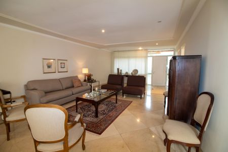Casa à venda com 509m², 5 quartos e 5 vagas Casa à venda com 509m², 5 quartos e 5 vagasSala 1