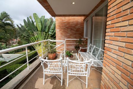 Casa à venda com 509m², 5 quartos e 5 vagas Casa à venda com 509m², 5 quartos e 5 vagasVaranda da Sala