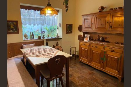 Casa à venda com 350m², 3 quartos e 4 vagas