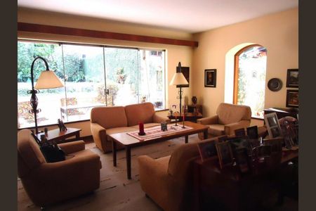 Casa à venda com 350m², 3 quartos e 4 vagas