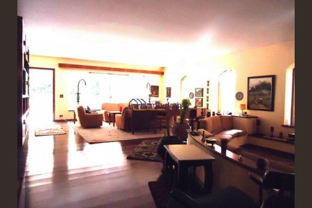 Casa à venda com 350m², 3 quartos e 4 vagas