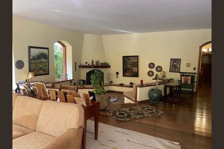 Casa à venda com 350m², 3 quartos e 4 vagas