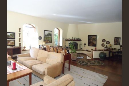 Casa à venda com 350m², 3 quartos e 4 vagas