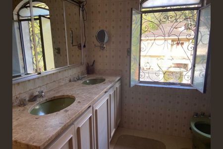 Casa à venda com 350m², 3 quartos e 4 vagas