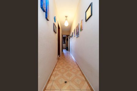 Casa à venda com 190m², 3 quartos e 4 vagasCorredor