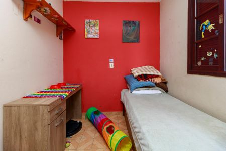 Casa à venda com 190m², 3 quartos e 4 vagasQuarto 2