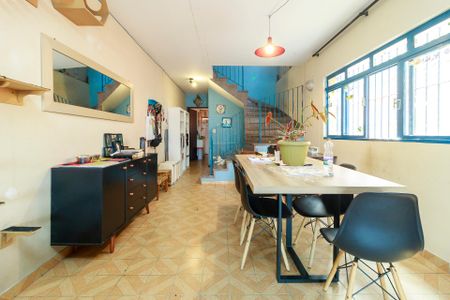 Casa à venda com 190m², 3 quartos e 4 vagasSala