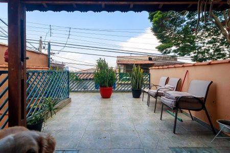 Casa à venda com 190m², 3 quartos e 4 vagasVaranda