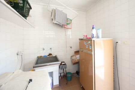 Casa à venda com 180m², 3 quartos e 2 vagasÁrea de Serviço