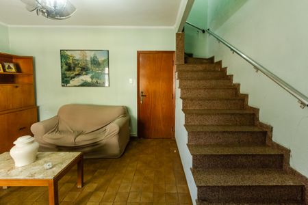 Casa à venda com 180m², 3 quartos e 2 vagasSala