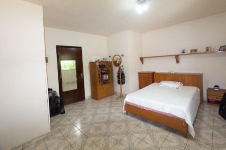 Casa à venda com 180m², 3 quartos e 2 vagasQuarto 1