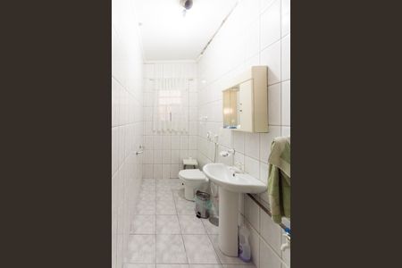 Casa à venda com 180m², 3 quartos e 2 vagasLavabo