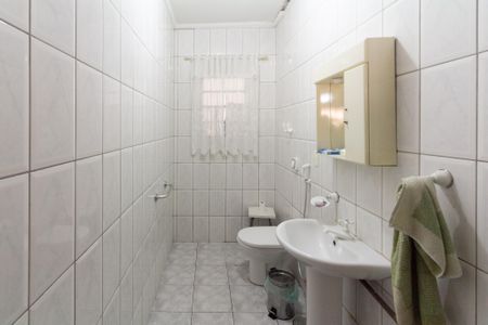 Casa à venda com 180m², 3 quartos e 2 vagasLavabo