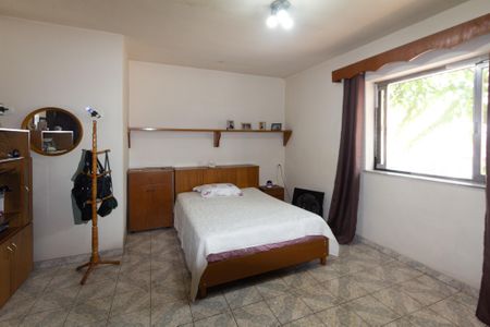 Casa à venda com 180m², 3 quartos e 2 vagasQuarto 1