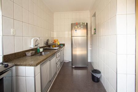 Casa à venda com 180m², 3 quartos e 2 vagasCozinha