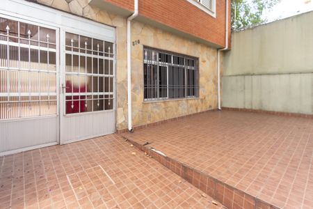 Casa à venda com 180m², 3 quartos e 2 vagasEntrada