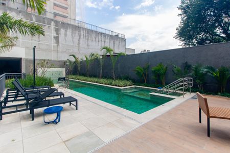 Apartamento para alugar com 32m², 1 quarto e sem vagaÁrea comum - Piscina