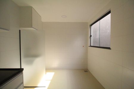 Apartamento para alugar com 75m², 2 quartos e sem vagaÁrea de serviço