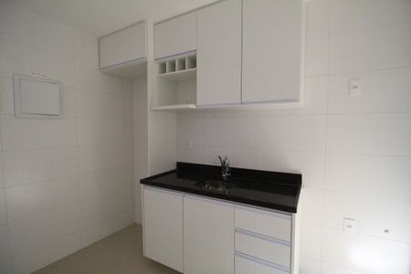 Apartamento para alugar com 75m², 2 quartos e sem vagaCozinha