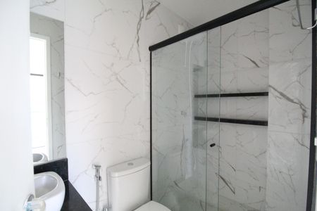 Apartamento para alugar com 75m², 2 quartos e sem vagaBanheiro da suíte