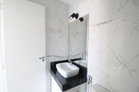 Apartamento para alugar com 75m², 2 quartos e sem vagaBanheiro da suíte