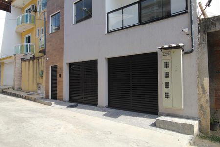 Apartamento para alugar com 75m², 2 quartos e sem vagaFachada