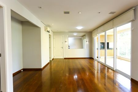 Apartamento à venda com 130m², 3 quartos e 2 vagas Apartamento à venda com 130m², 3 quartos e 2 vagasSala